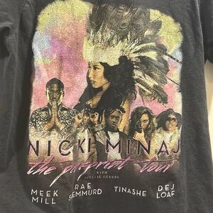 Delta Nicki Minaj T-Shirt Pink Print Tour 2015 Concert 2 Sided Cities Tee Size M